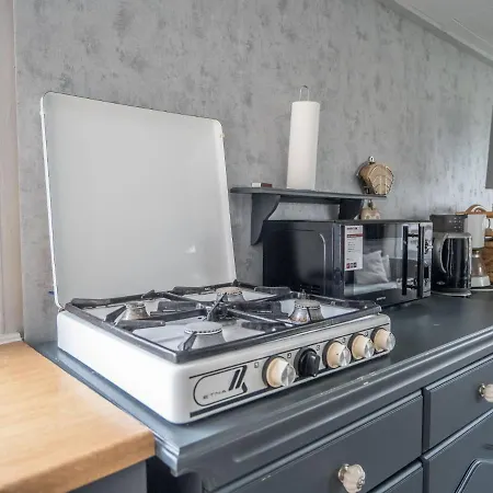 펜션 Modern Chalet On The Wadden Sea, Near The Beach